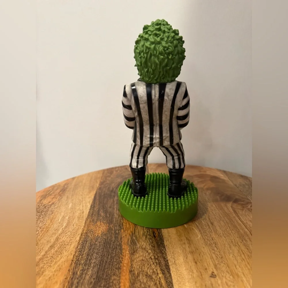 Beetlejuice PS3 PS4 PS5 XBOX NES TV Controller Stand Mobile Smart Phone Holder